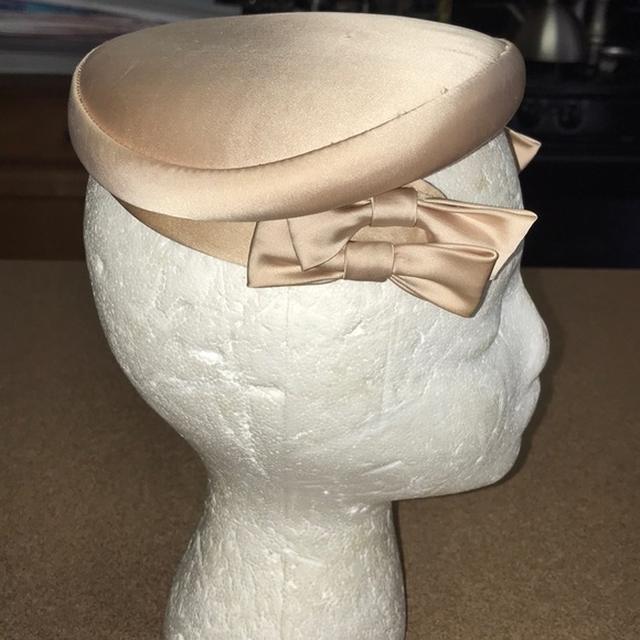 Cindy Vintage Hat - Picture 3 of 7